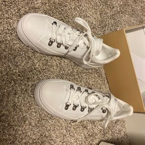 Like new Michael Kors sneakers